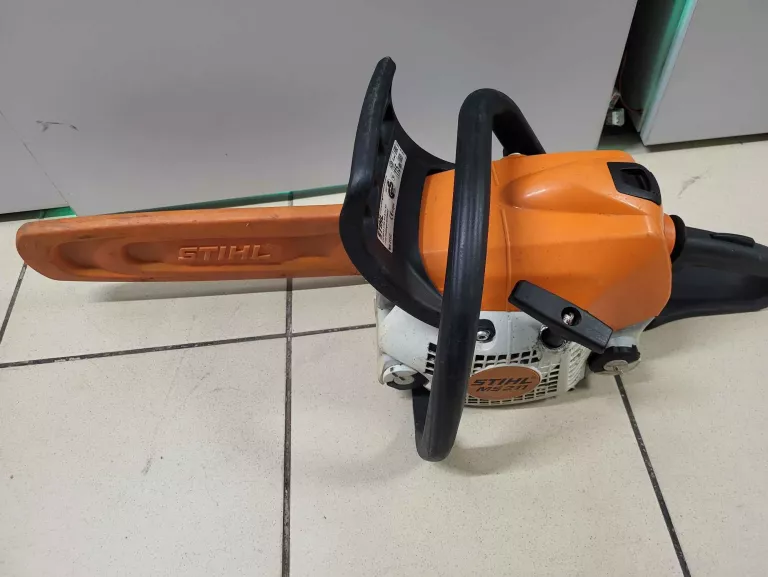PIŁA PILARKA SPALINOWA STIHL MS 211 C