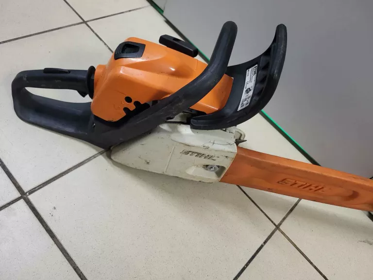 PIŁA PILARKA SPALINOWA STIHL MS 211 C