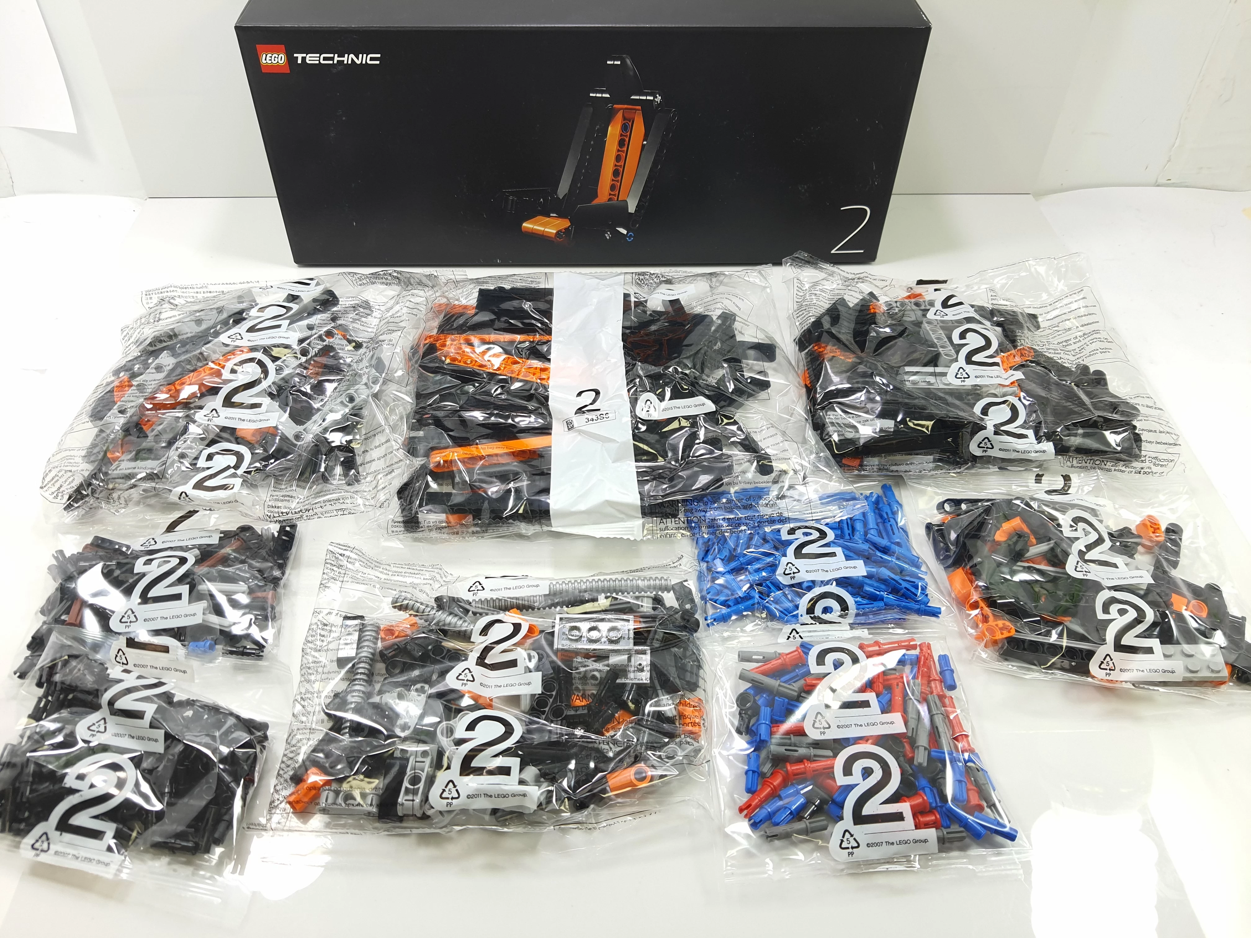lego-42056-technic-porsche-911-gt3-rs-wiek-dziecka-16-lat