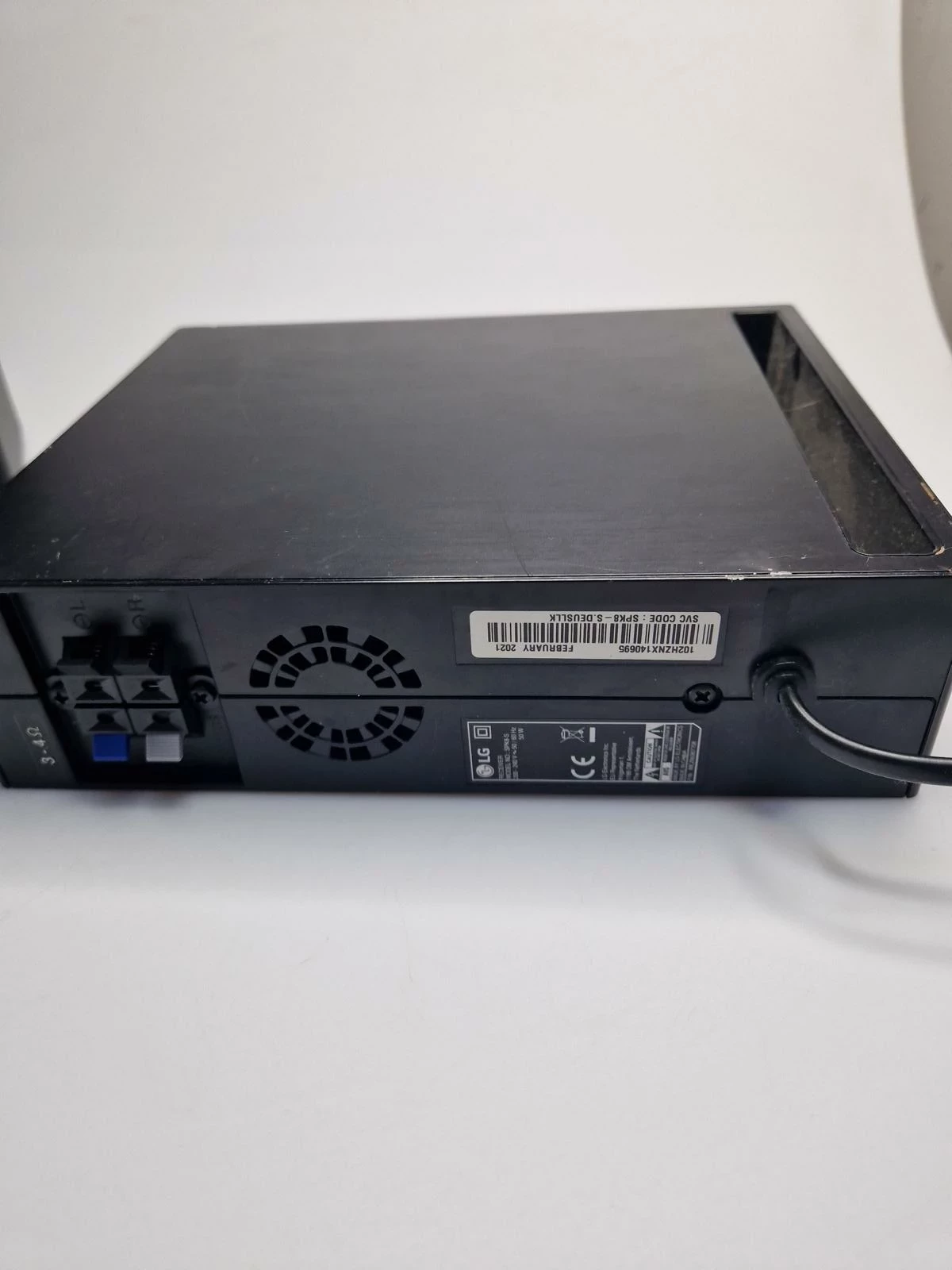 glosniki-do-soundbara-lg-spk8-s-surround-pack-marka-lg