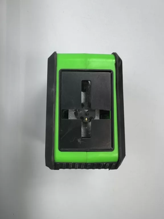 laser-krzyzowy-kira-akcesoria-maksymalny-zasieg-pracy-15