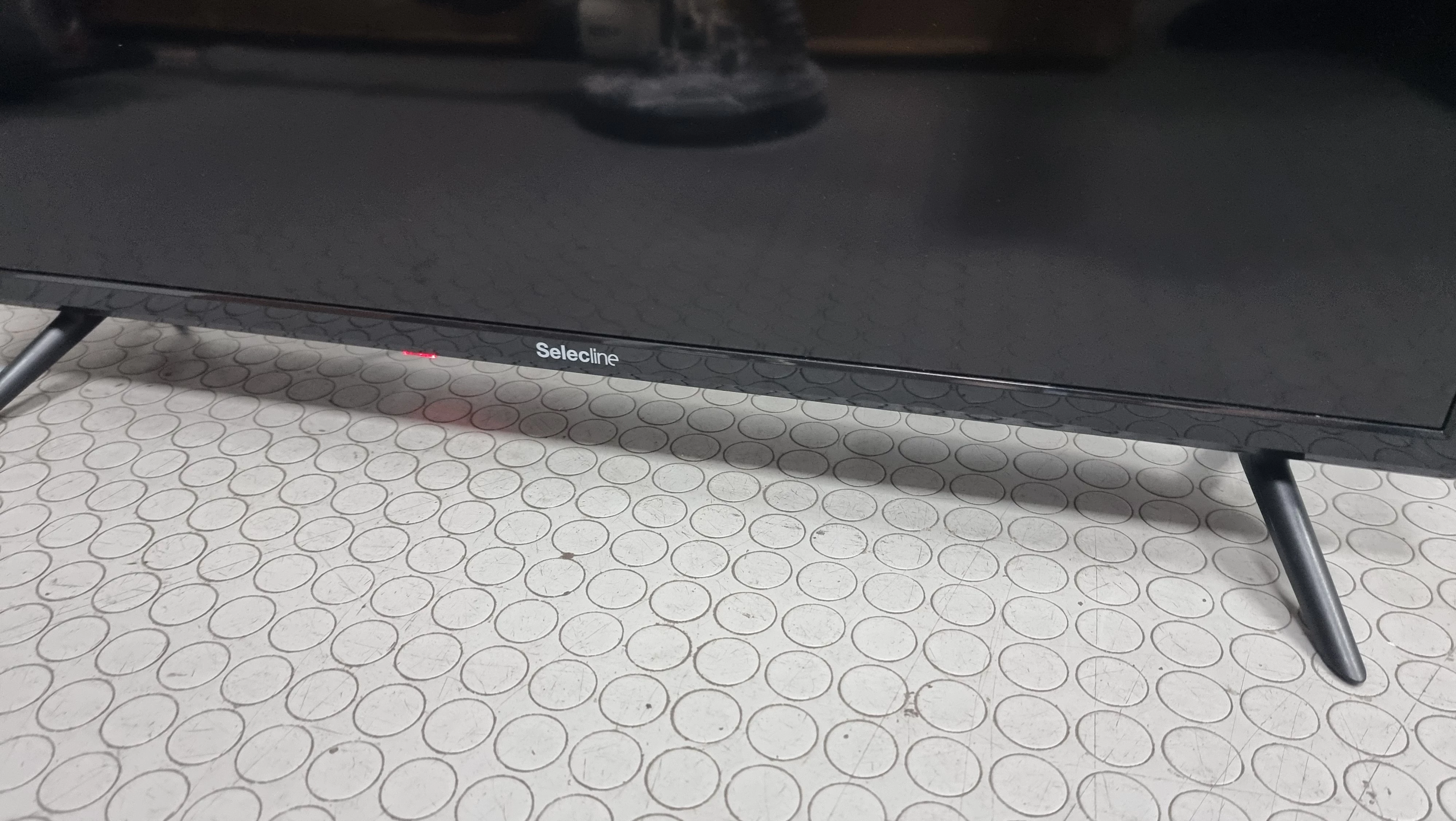 telewizor-selecline-32-led-tv-32s221b-dvbt2-marka-selecline