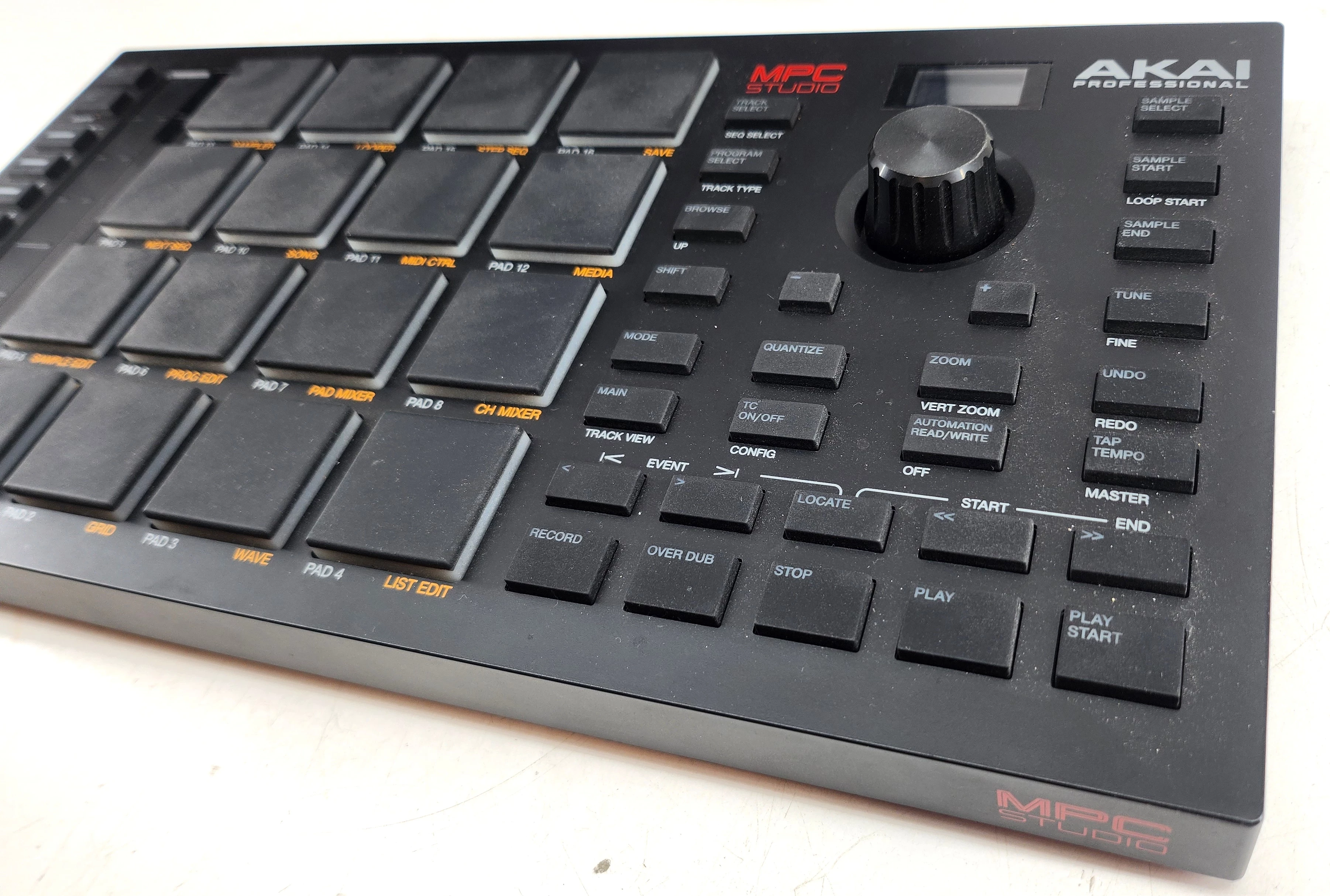 akai-professional-mpc-studio-ean-gtin-0694318024898
