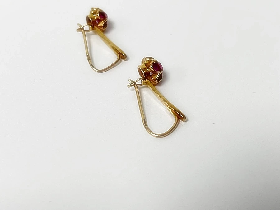 wyrob-jubilerski-uzywany-kolczyki-rodzaj-wyrob-jubilerski