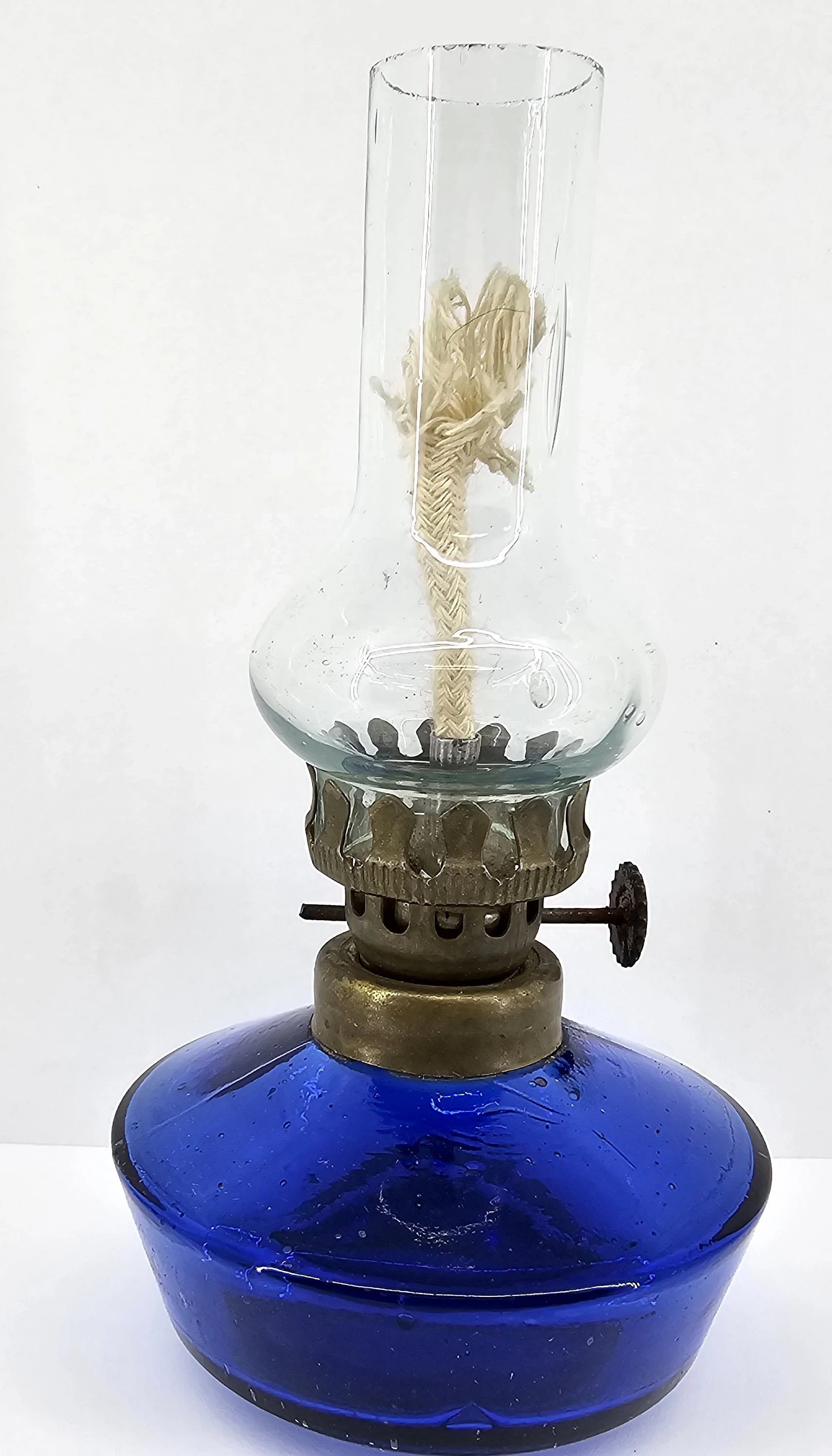 mala-lampa-naftowa-gratis-stan-nie-wymaga-renowacji