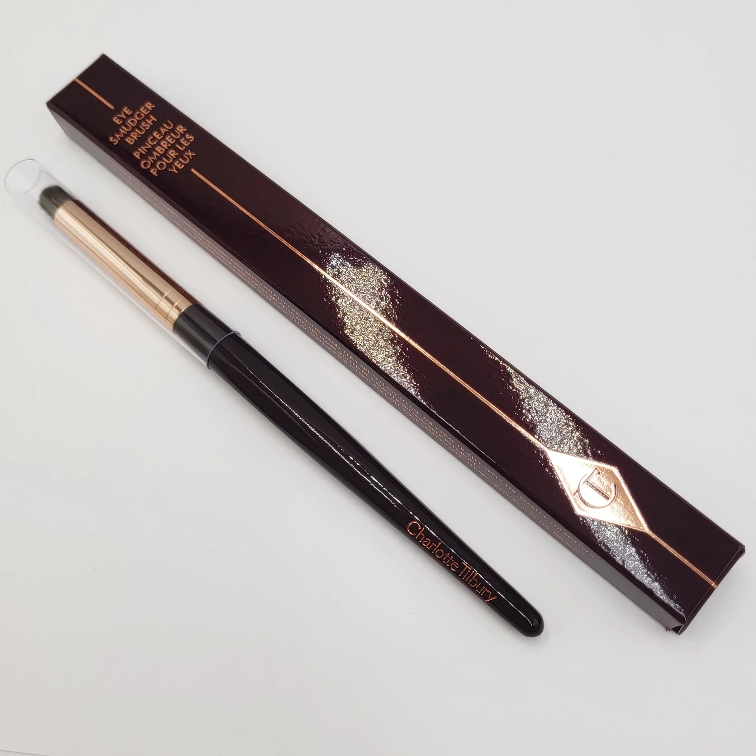 charlotte-tilbury-eye-smudger-brush-pedzel-do-rozcierania-cieni-ean-gtin-5060332328338
