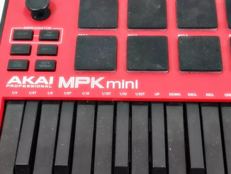 KLAWIATURA STERUJĄCA AKAI MPK MINI RED