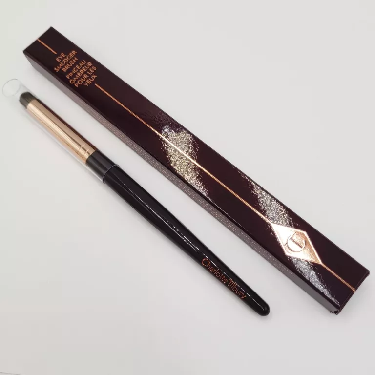 CHARLOTTE TILBURY EYE SMUDGER BRUSH - PĘDZEL DO ROZCIERANIA CIENI