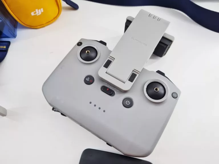 DRON DJI MINI 2 SE FLY MORE COMBO 6000 M 2250 MAH