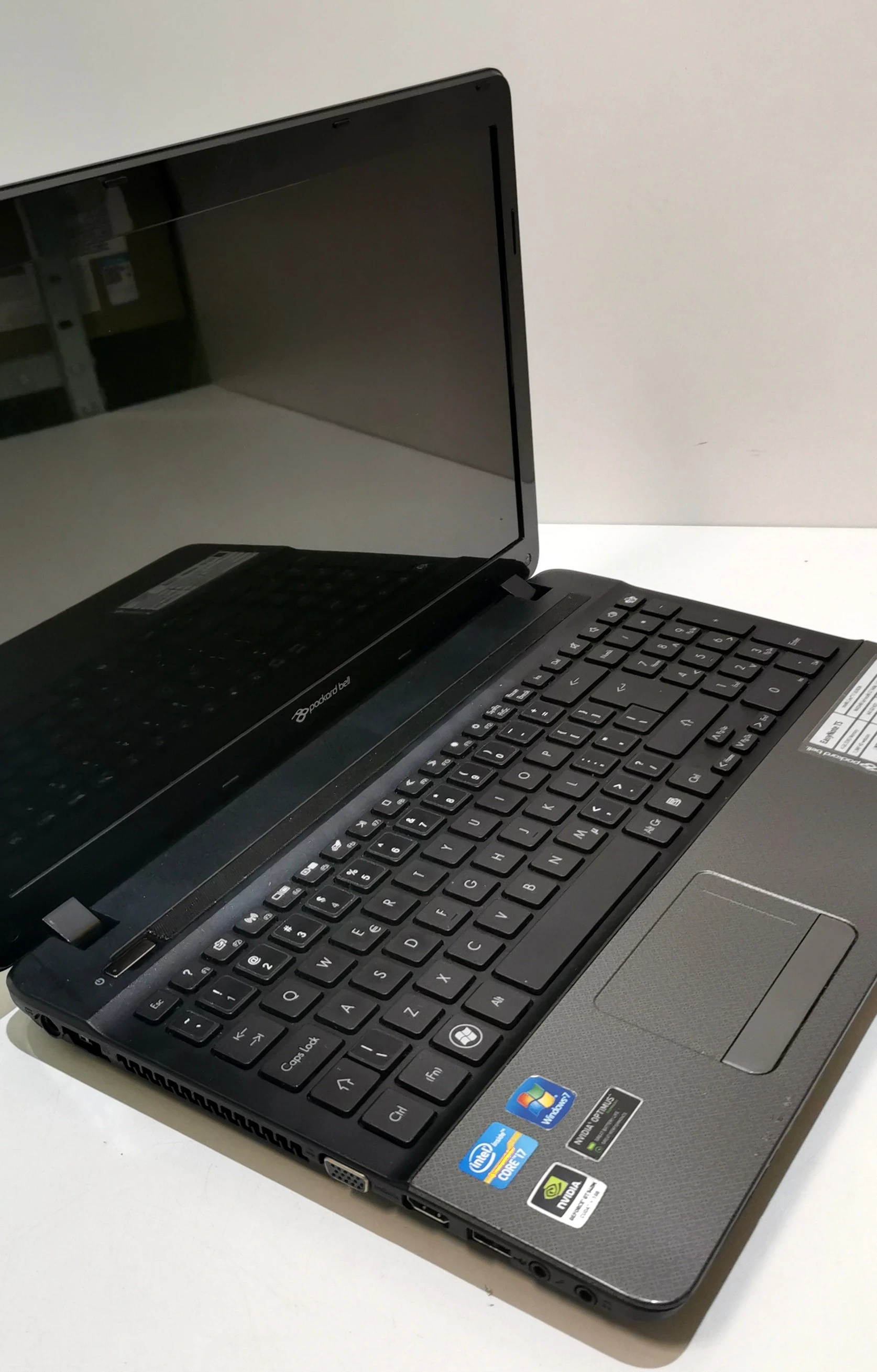 laptop-packard-bell-p5ws0-przekatna-ekranu-156