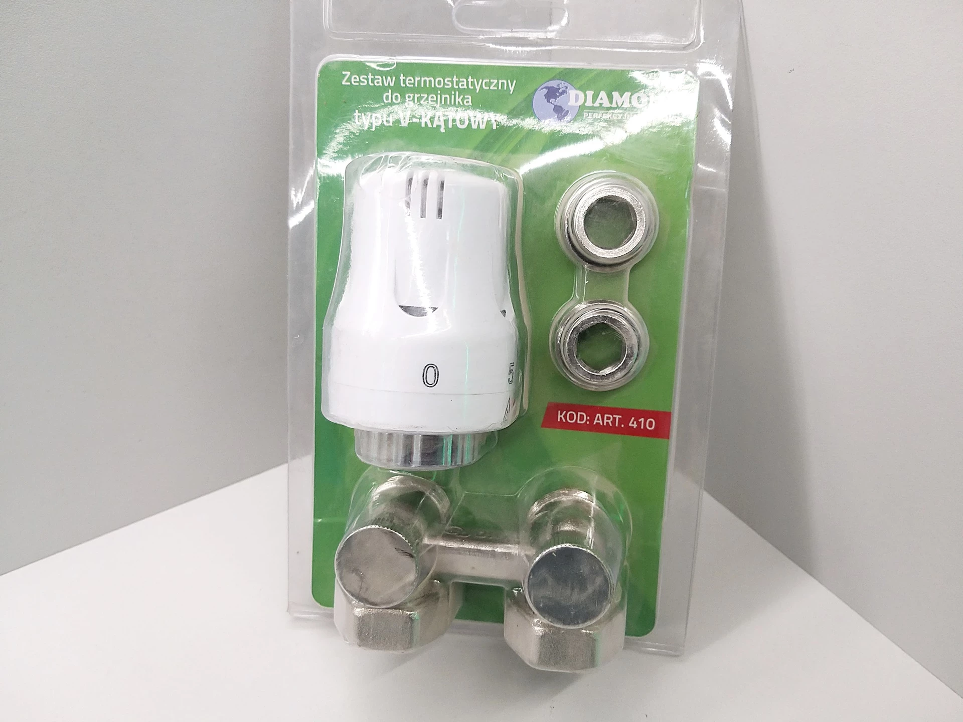 zestaw-termostatyczny-do-grzejnika-diamond-typu-v-katowy-art410-stan-11323-2