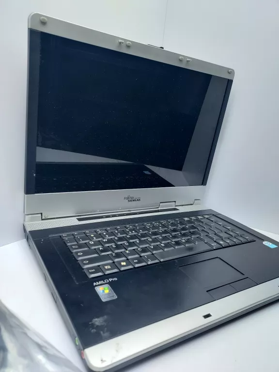 LAPTOP FUJITSU SIEMENS AMILO PRO V2055