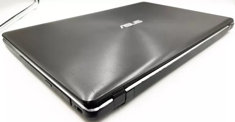 LAPTOP ASUS X550C 15,6 X550C I3, 8GB/300GB + ŁADOWARKA