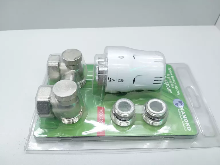 zestaw-termostatyczny-do-grzejnika-diamond-typu-v-katowy-art410-kolor-130070-1