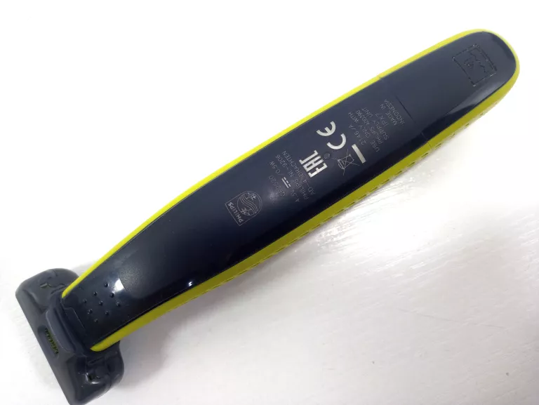 TRYMER PHILIPS ONE BLADE QP2520/30