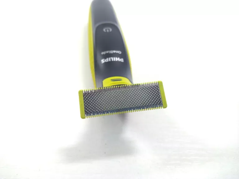TRYMER PHILIPS ONE BLADE QP2520/30