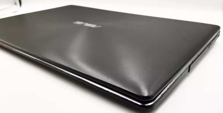 LAPTOP ASUS X550C 15,6 X550C I3, 8GB/300GB + ŁADOWARKA