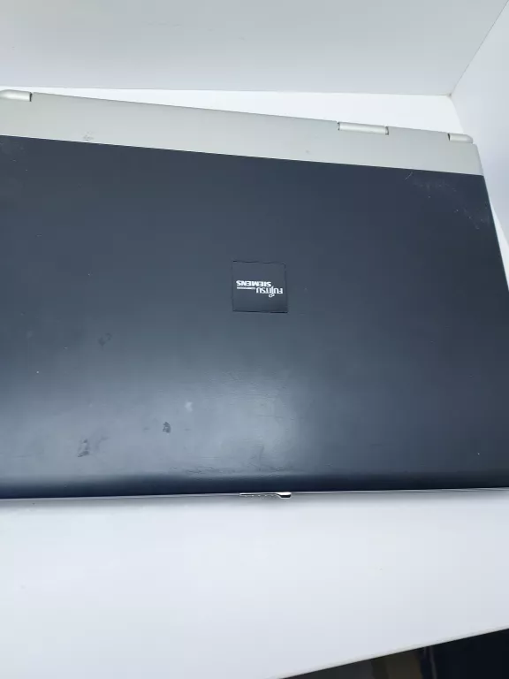 LAPTOP FUJITSU SIEMENS AMILO PRO V2055