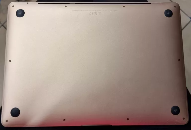 LAPTOP MACBOOK RÓŻOWY APPLE MACBOOK AIR 13 A1932 USZKODZONY