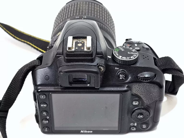 APARAT NIKON D3300