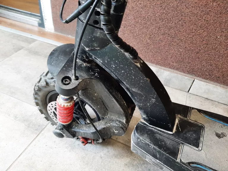 POJAZD ELEKTRYCZNY TERENOWY ISCOOTER IX6 1000W