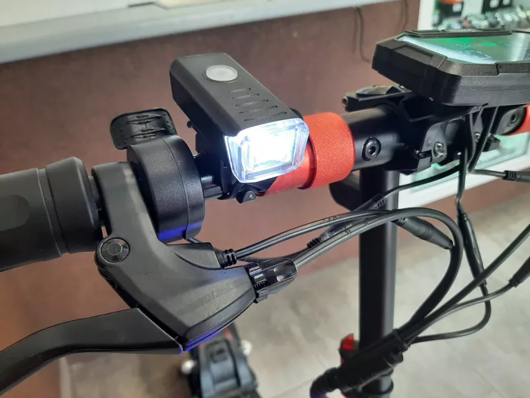 POJAZD ELEKTRYCZNY TERENOWY ISCOOTER IX6 1000W