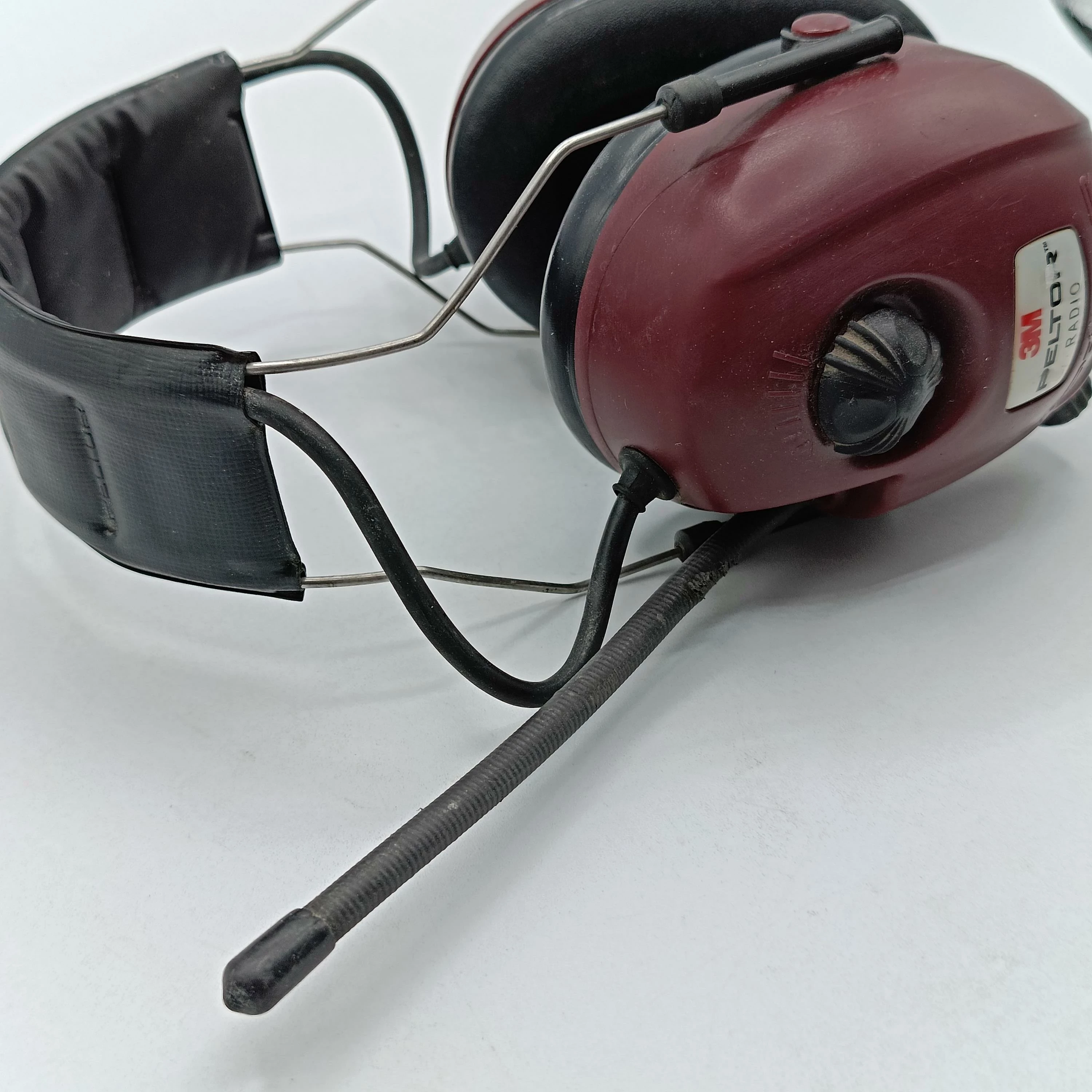 sluchawki-peltor-hrxs7a-stan-uzywany