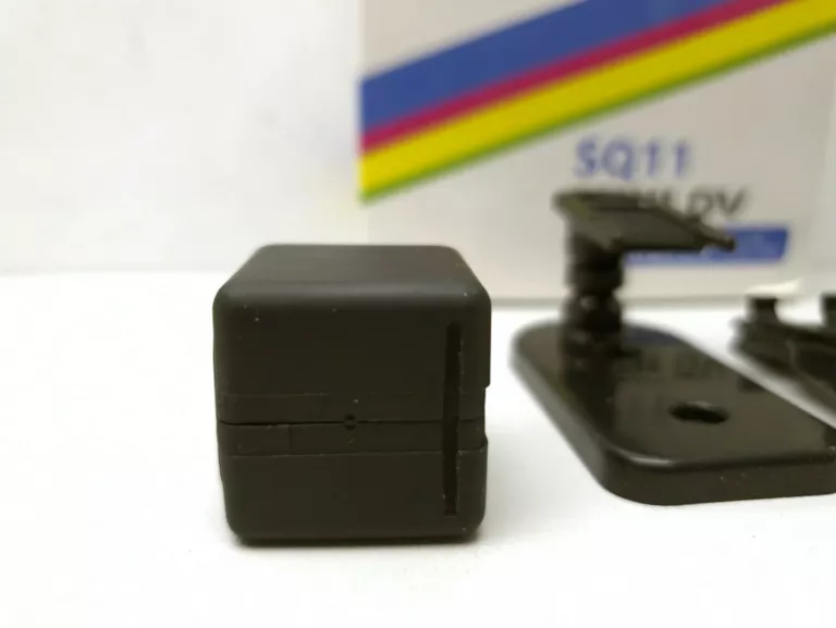 MINI KAMERA SZPIEGOWSKA DETEKCJA RUCHU HD SQ11