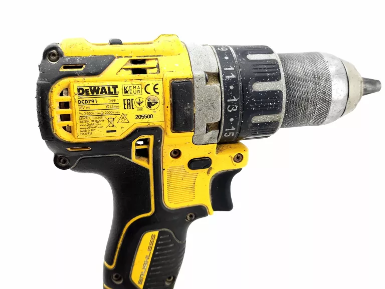 WKRĘTARKA DEWALT DCD791D2 18V + AKUMULATOR ŁADOWARKA