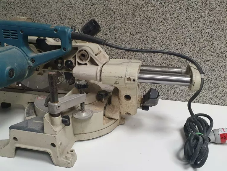 PIŁA UKOŚNICA MAKITA LS0714