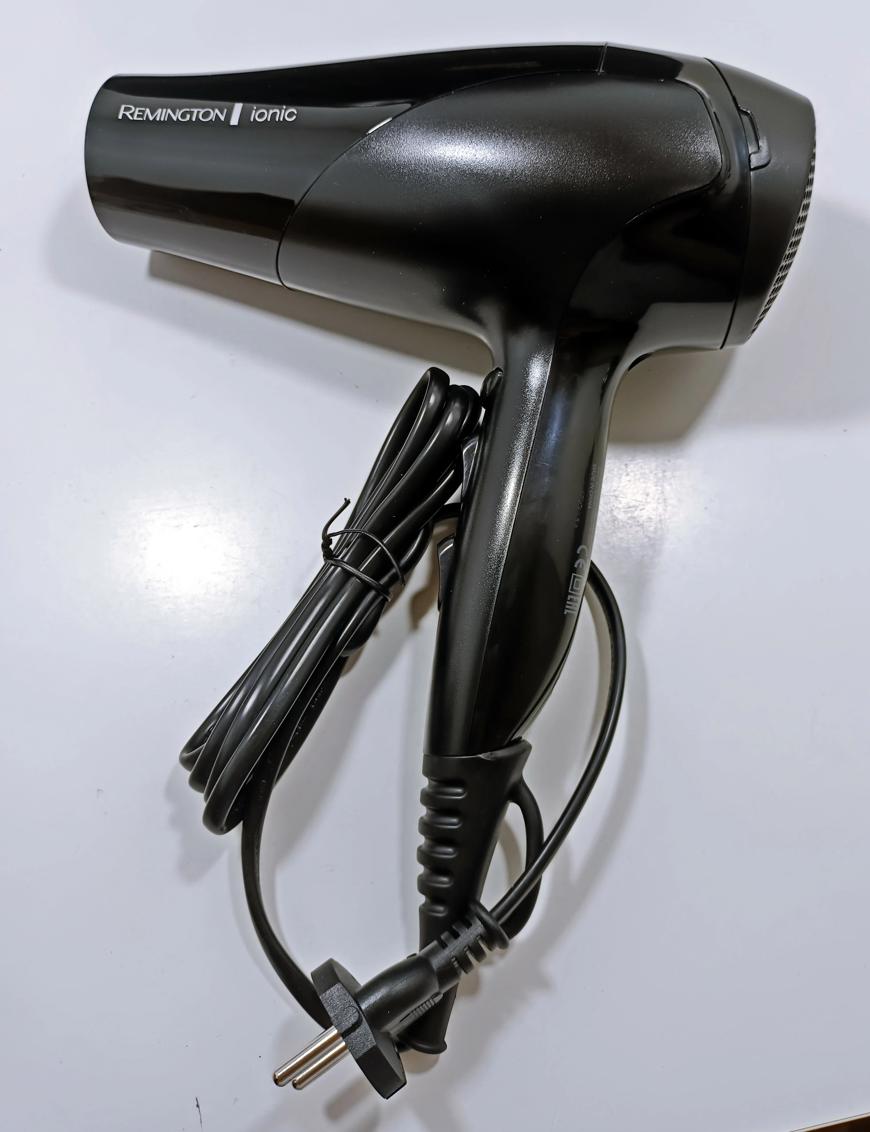 remington-d3195gp-suszarka-moc-2200