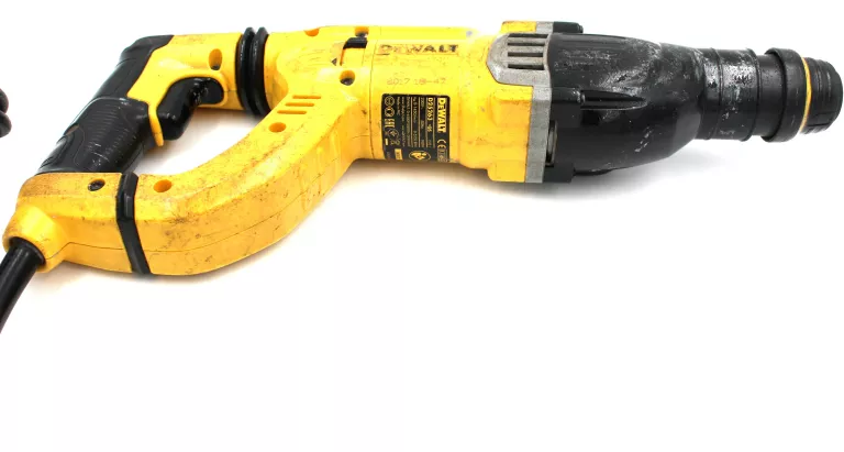 MŁOTOWIERTARKA DEWALT D25263K USZKODZONA DO DECYZJI KIEROWNIKA