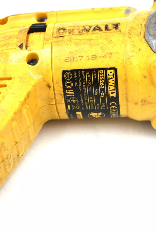 MŁOTOWIERTARKA DEWALT D25263K USZKODZONA DO DECYZJI KIEROWNIKA