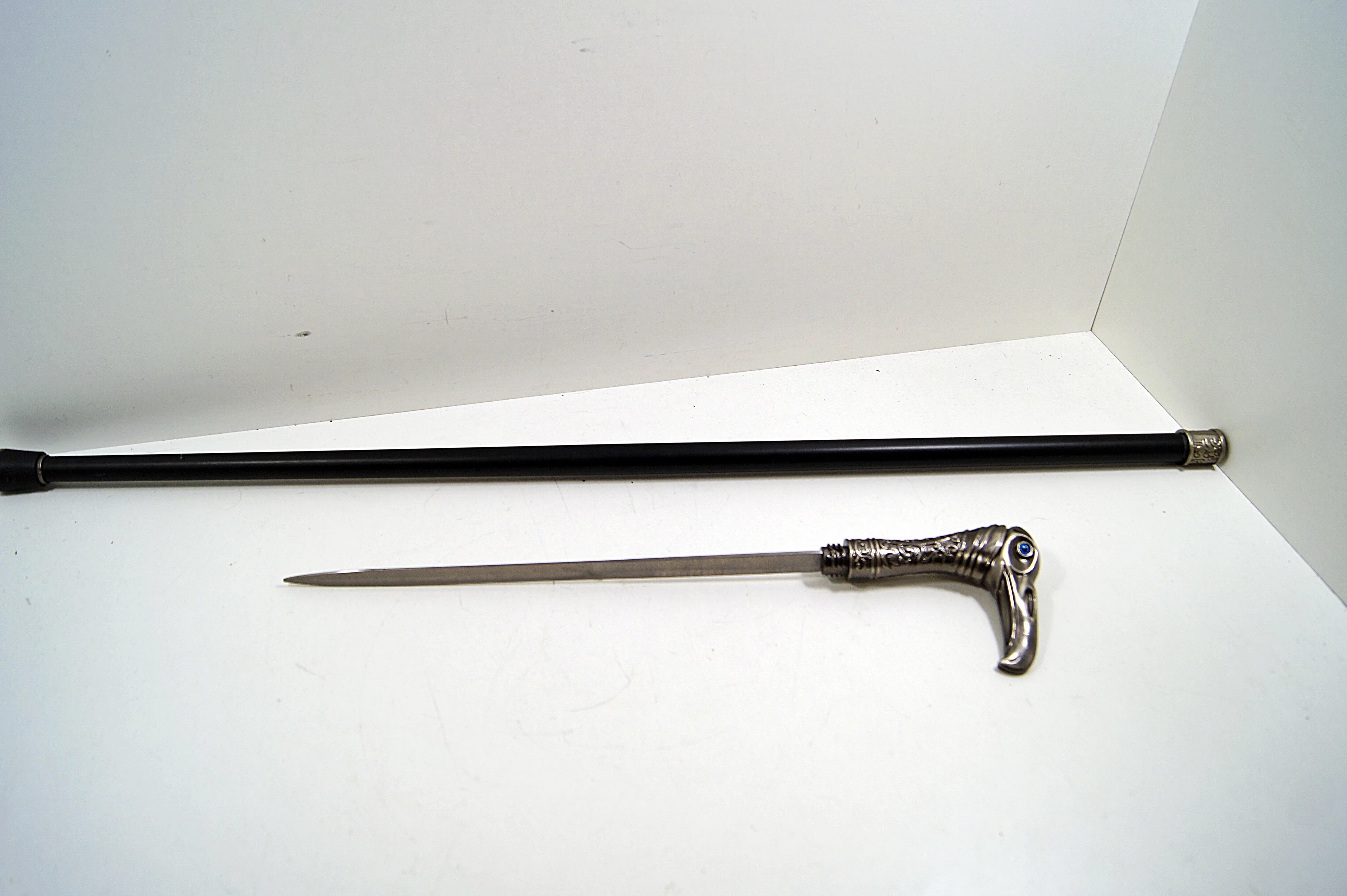 laska-ozdobna-z-ukrytym-ostrzem-chelmska-50-warszawa