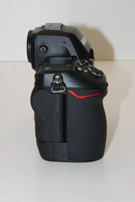 APARAT FOTOGRAFICZNY NIKON Z8 KORPUS BODY CZARNY, PRZEBIEG 7851 ZDJĘĆ!