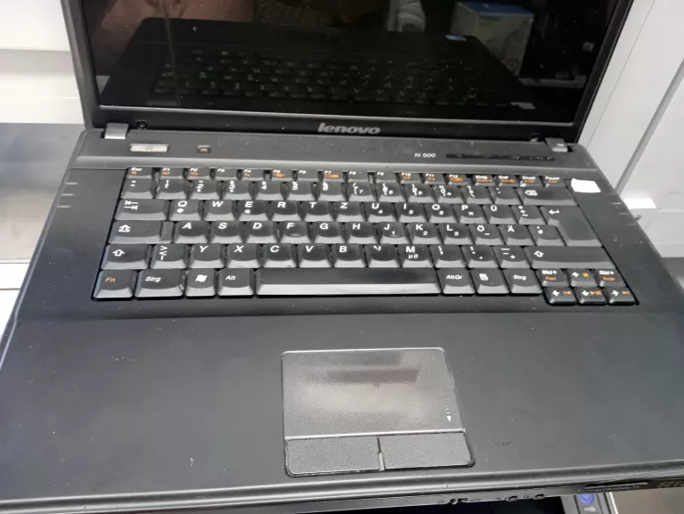 laptop-lenovo-n500-m4233-przekatna-ekranu-156