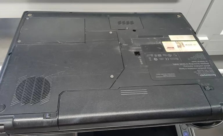 laptop-lenovo-n500-m4233-krotka-2u-sj-olawa