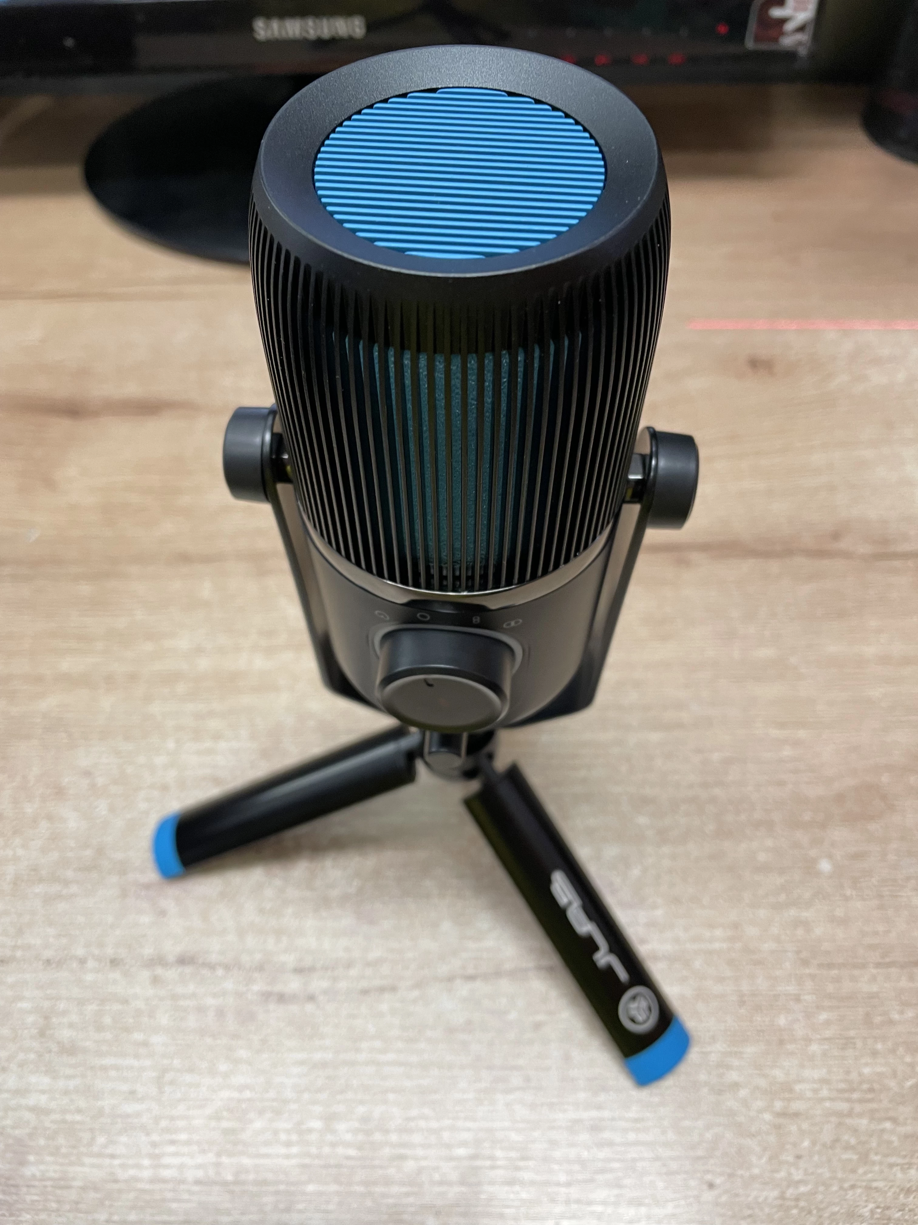 mikrofon-jlab-talk-marka-248811-1990621