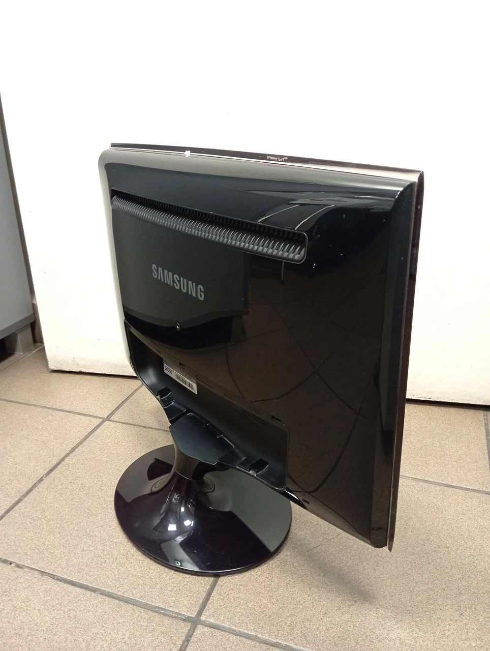 monitor-lcd-samsung-syncmaster-t220-22-cale-kod-producenta-samsung-t220hd