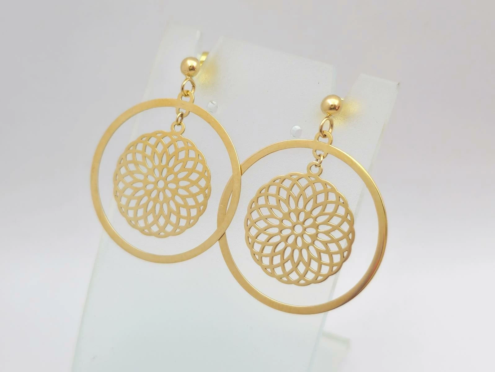 piekne-wiszace-kolczyki-585-14k-310g-sztyft-kamien-17088-524288