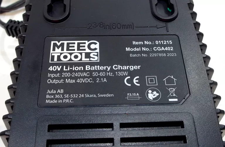 MEEC TOOLS ŁADOWARKA DO AKUMULATORÓW MULTISERIES 40 V 2,1 A