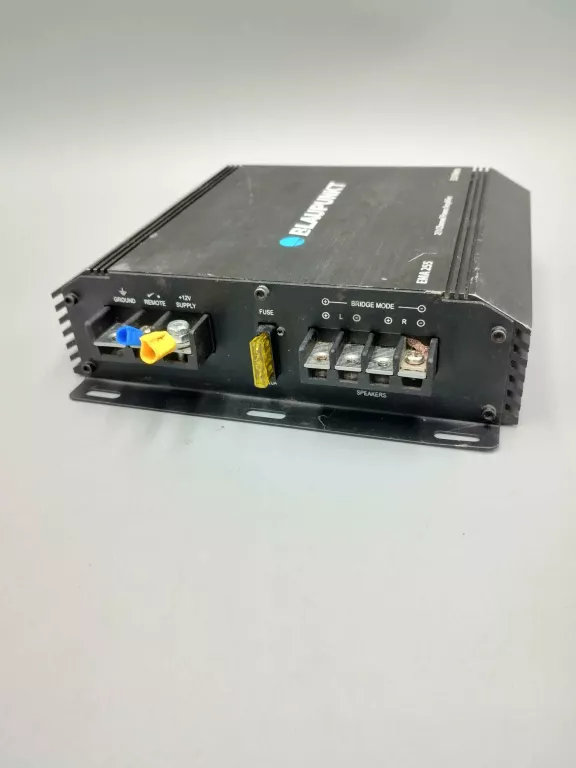 wzmacniacz-blaupunkt-ema-255-stan-uzywany