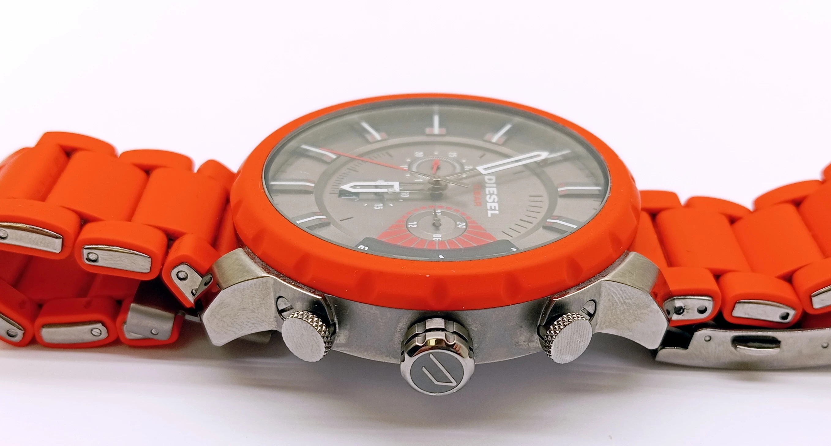 zegarek-diesel-dz-4384-mechanizm-kwarcowy