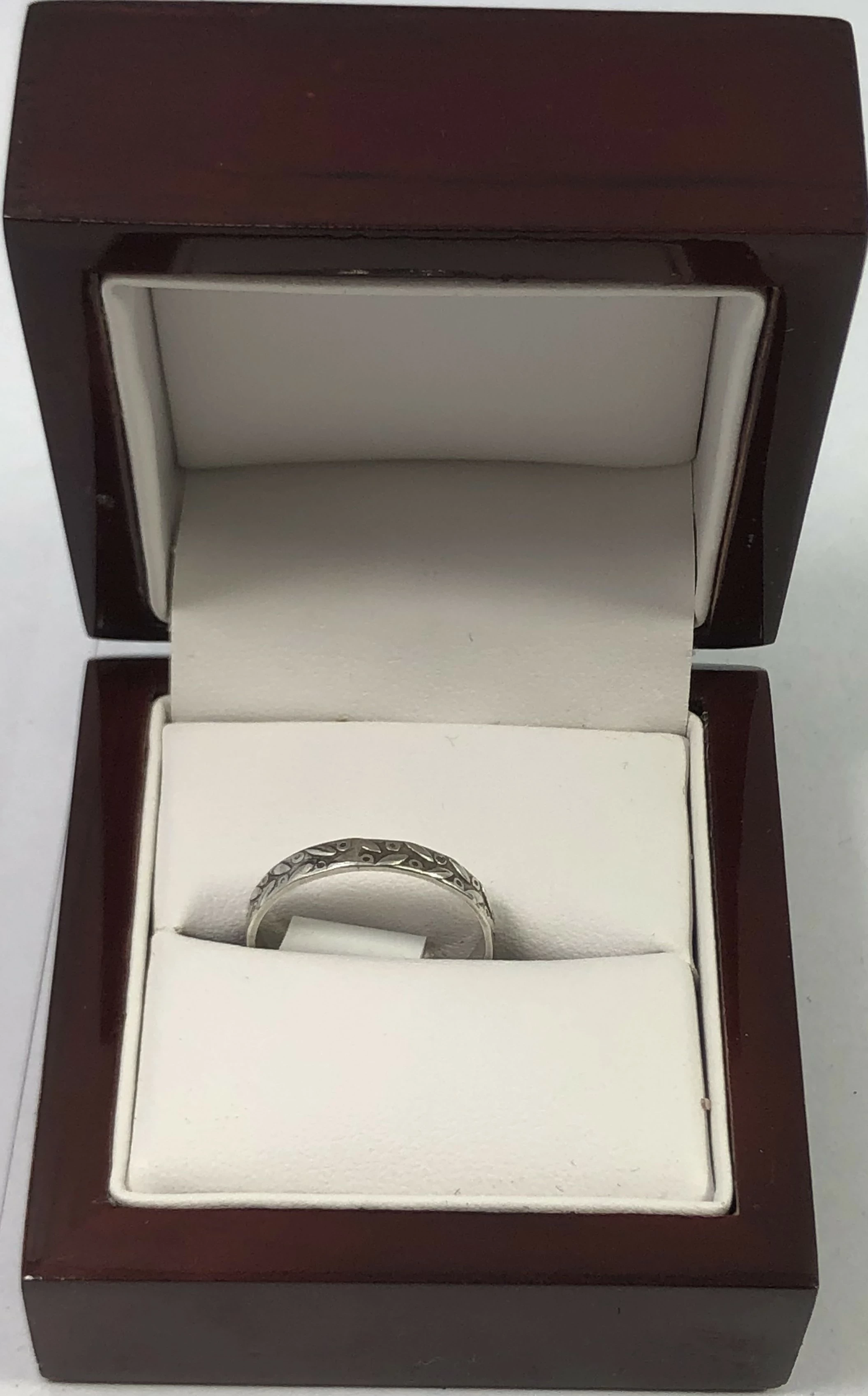 srebrny-pierscionek-168g-925-zawadzkiego-121-szczecin