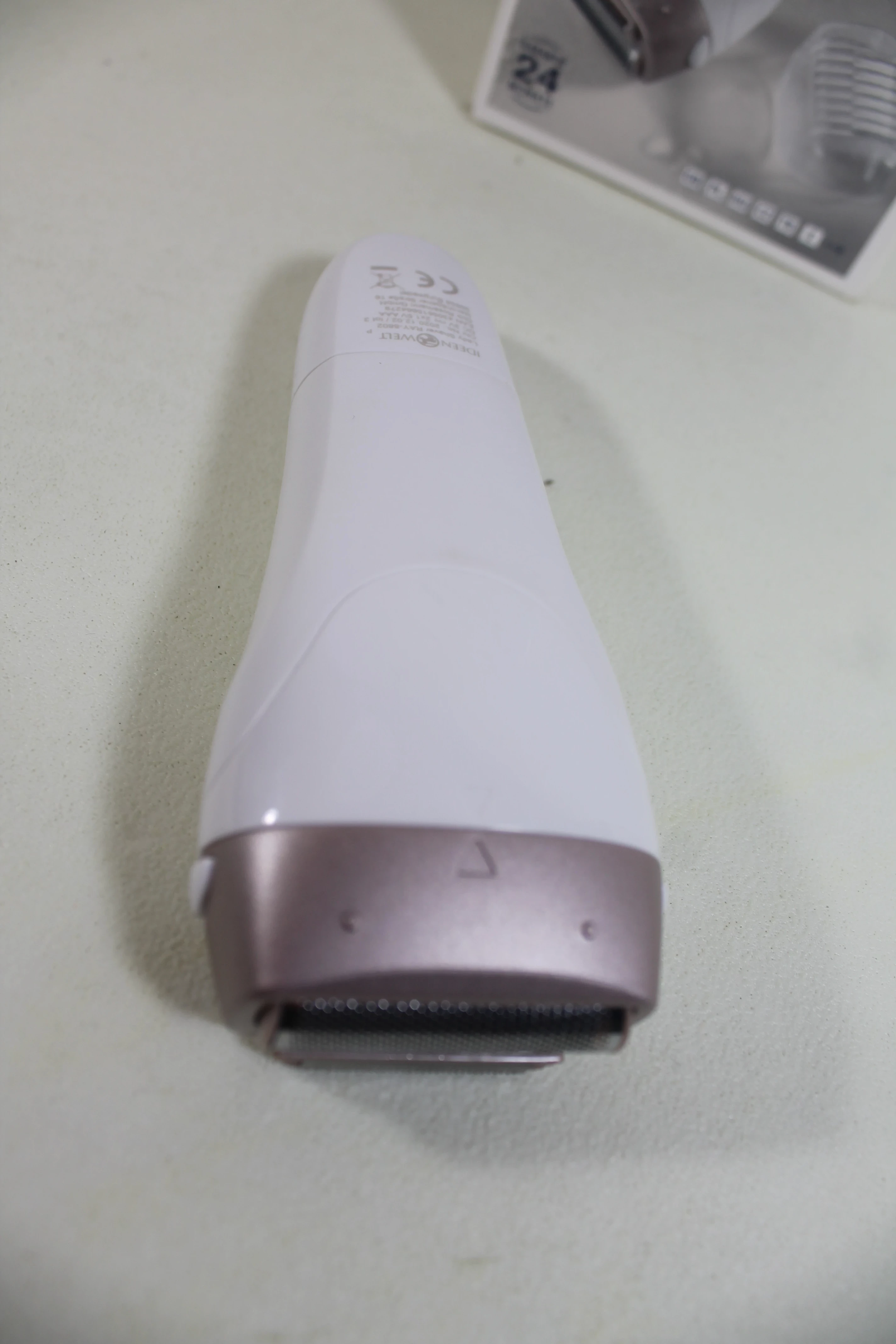 golarka-damska-depilator-ideenwelt-ray-8802-kolor-dominujacy-bialy