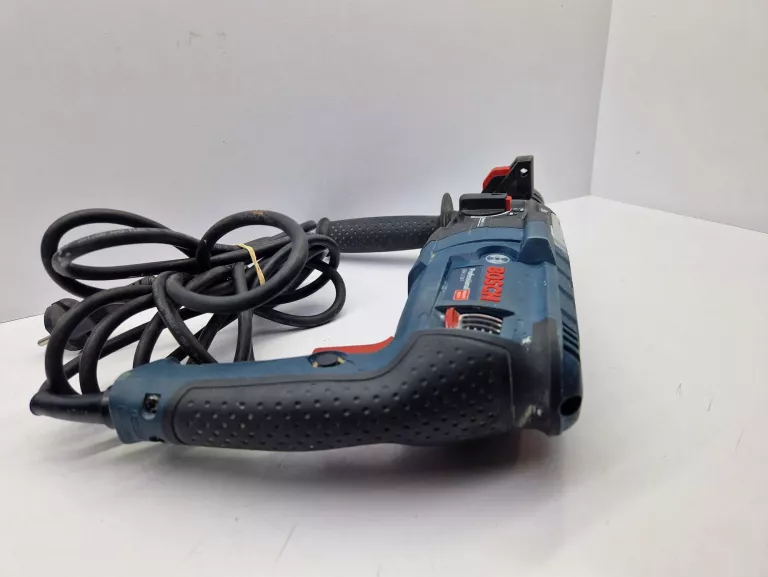 WIERTARKA UDAROWA BOSCH PROFESSIONAL GBH 2-28 F + WALIZKA