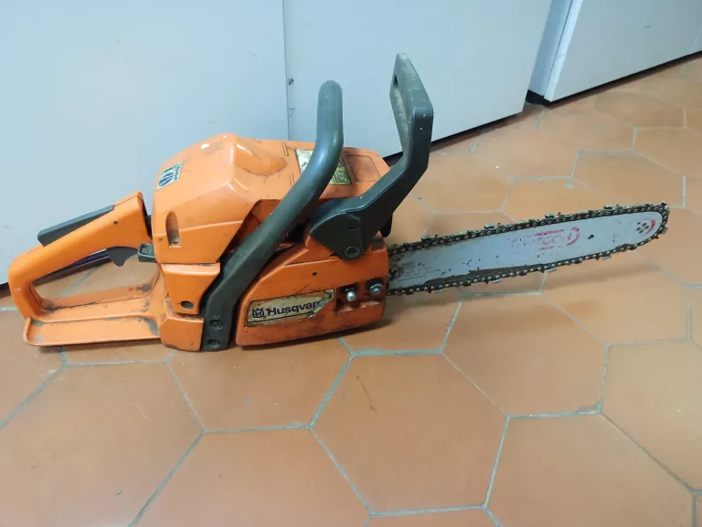 PIŁA SPALINOWA HUSQVARNA 137