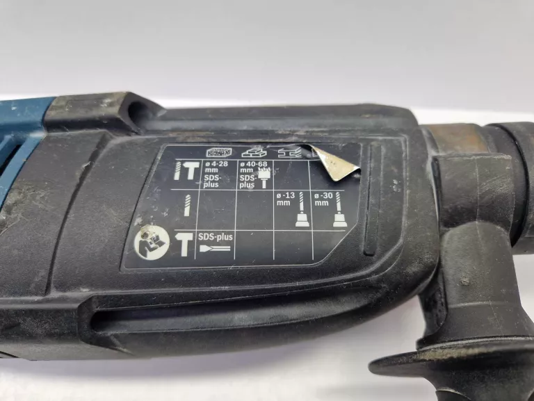 WIERTARKA UDAROWA BOSCH PROFESSIONAL GBH 2-28 F + WALIZKA
