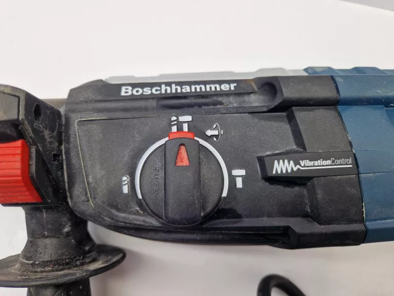 WIERTARKA UDAROWA BOSCH PROFESSIONAL GBH 2-28 F + WALIZKA