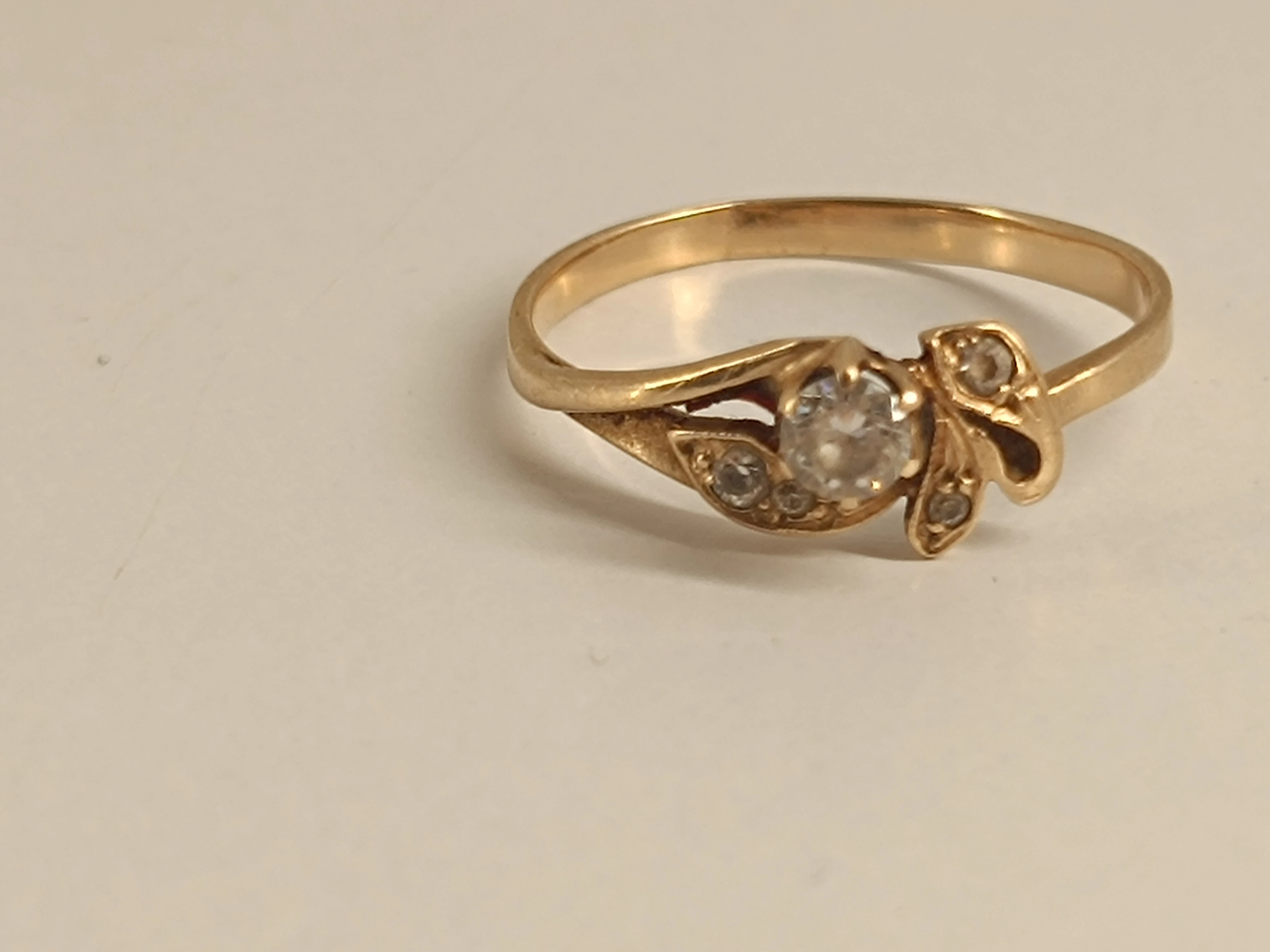 zloty-pierscionek-585-material-15835-2